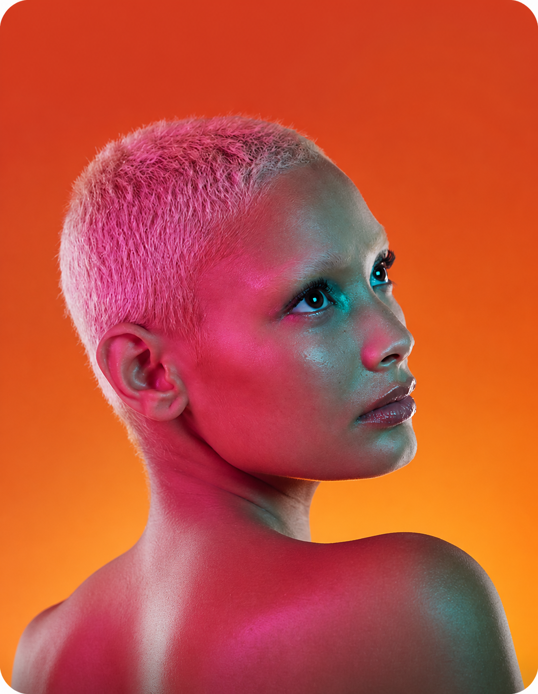 In order to produce visually arresting and unforgettable photos, creative photography uses artistic lighting and composition to capture distinctive viewpoints.